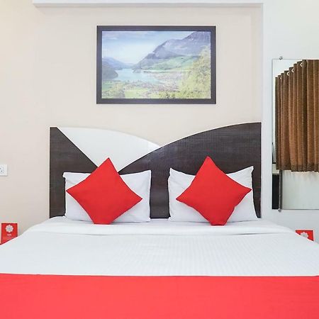 Oyo 19182 Hotel Montana Lonavala Exteriör bild